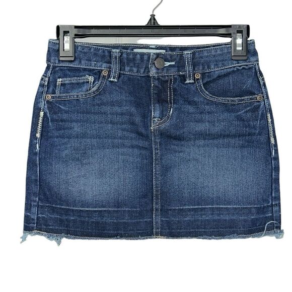 Old Navy Girls Mini Denim Frayed Hem Skirt(Size 10) - Picture 1 of 8